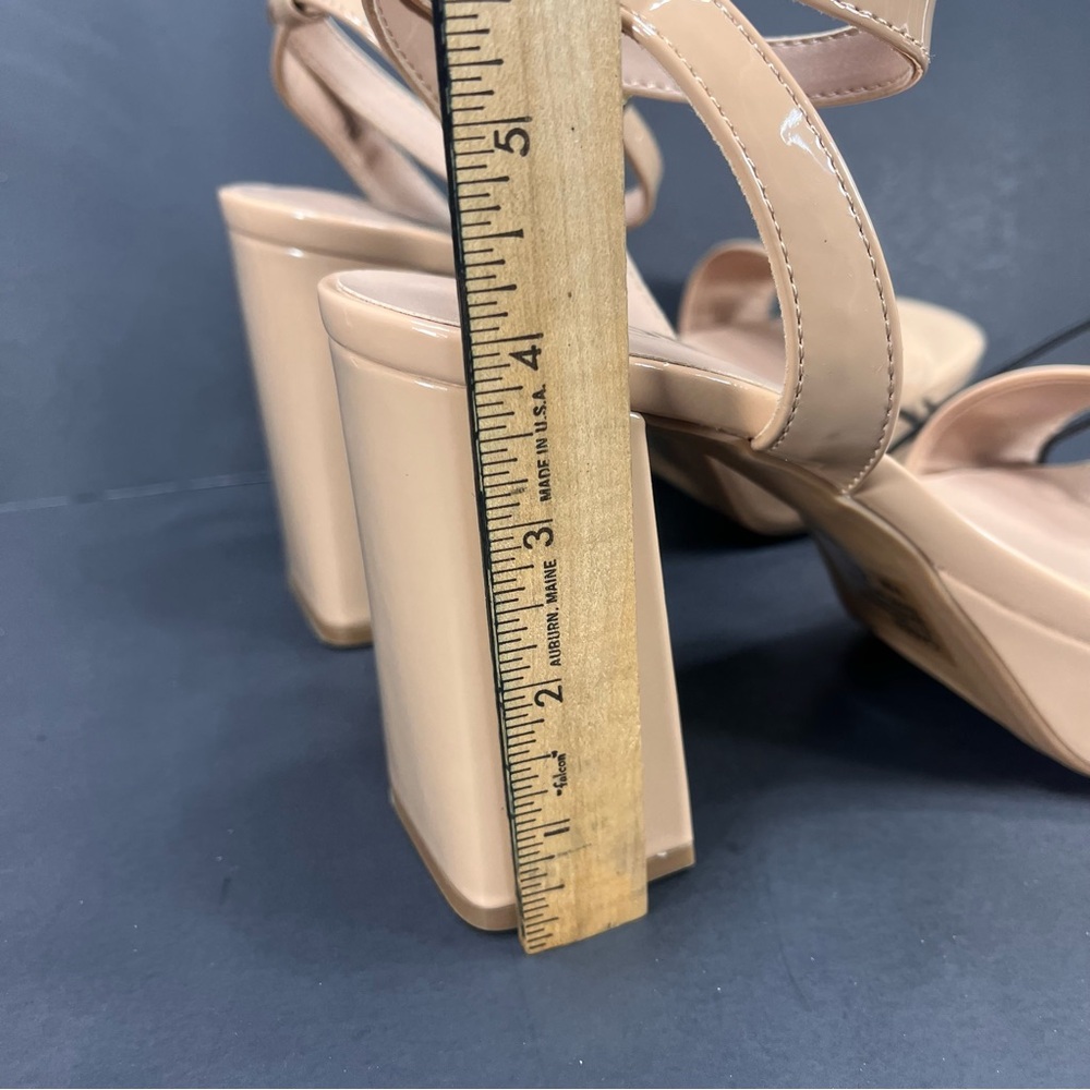 Womens Nude Tan Patent Platform Block Heel Sandals Beige size 7 new in box - Picture 7 of 8